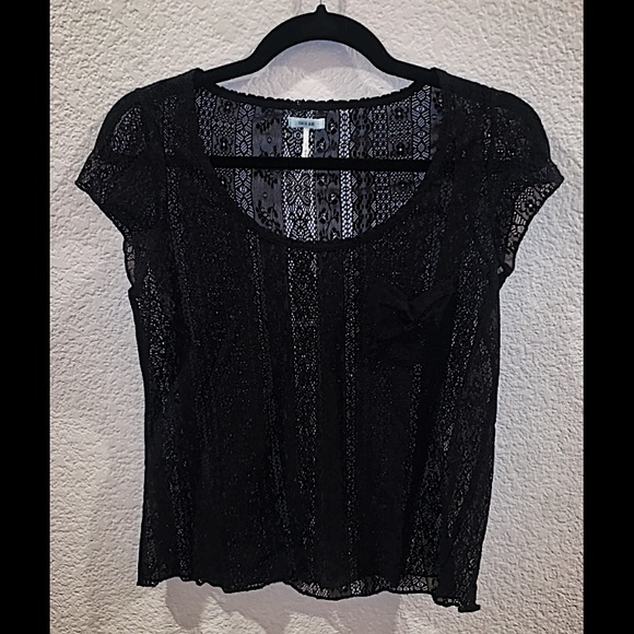 Basically NEW, Cute Black Lace/Knit Short Sleeve - Picture 3 of 3
